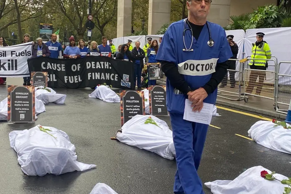Health for Extinction Rebellion protests at JP Morgan Chase’s London Embankment offices 19 October 2023.